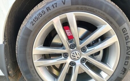 Volkswagen Passat B8 рестайлинг, 2017 год, 2 500 000 рублей, 21 фотография