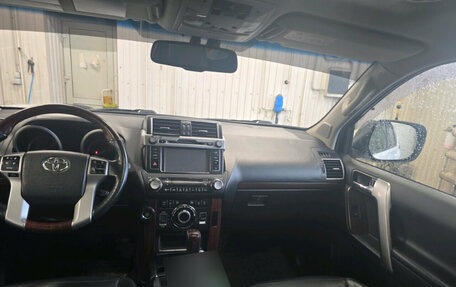 Toyota Land Cruiser Prado 150 рестайлинг 2, 2015 год, 3 540 000 рублей, 7 фотография