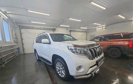 Toyota Land Cruiser Prado 150 рестайлинг 2, 2015 год, 3 540 000 рублей, 3 фотография