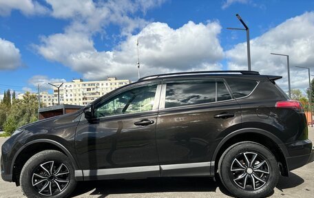 Toyota RAV4, 2015 год, 1 630 000 рублей, 3 фотография