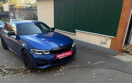 BMW 3 серия, 2019 год, 4 000 000 рублей, 2 фотография