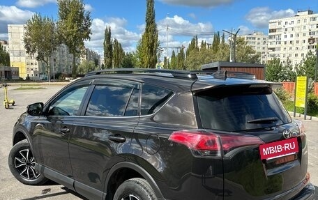 Toyota RAV4, 2015 год, 1 630 000 рублей, 5 фотография