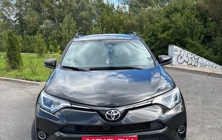 Toyota RAV4, 2015 год, 1 630 000 рублей, 7 фотография