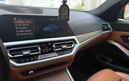 BMW 3 серия, 2019 год, 4 000 000 рублей, 22 фотография