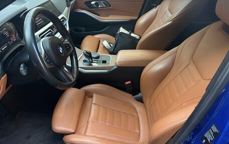 BMW 3 серия, 2019 год, 4 000 000 рублей, 19 фотография