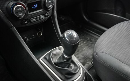 Hyundai Solaris II рестайлинг, 2016 год, 998 000 рублей, 13 фотография