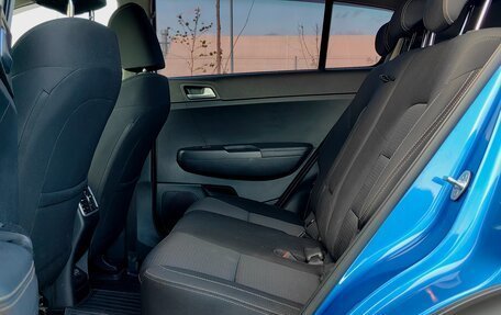 KIA Sportage IV рестайлинг, 2019 год, 2 100 000 рублей, 19 фотография