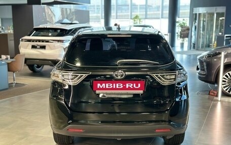 Toyota Harrier, 2017 год, 1 975 000 рублей, 6 фотография