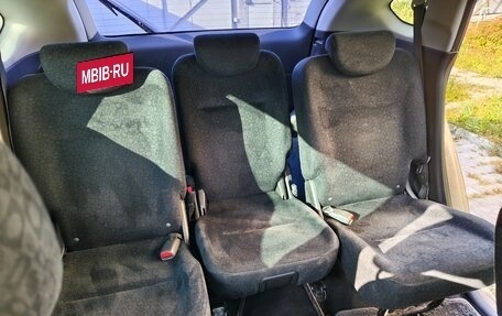 Honda FR-V, 2005 год, 555 000 рублей, 10 фотография