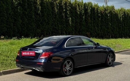 Mercedes-Benz E-Класс, 2017 год, 3 300 000 рублей, 5 фотография