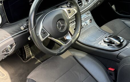 Mercedes-Benz E-Класс, 2017 год, 3 300 000 рублей, 11 фотография
