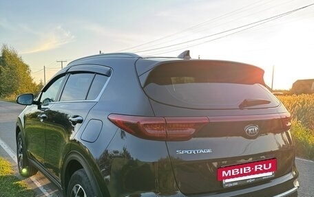 KIA Sportage IV рестайлинг, 2020 год, 2 625 000 рублей, 5 фотография