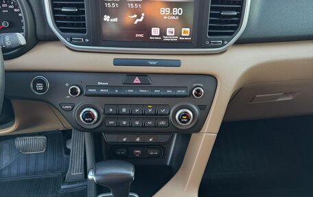 KIA Sportage IV рестайлинг, 2020 год, 2 625 000 рублей, 16 фотография