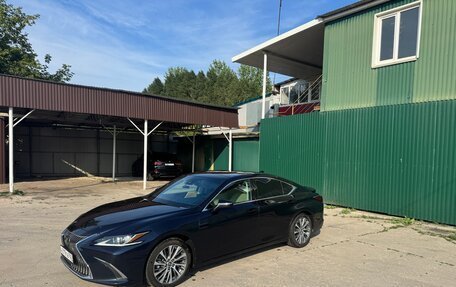 Lexus ES VII, 2021 год, 4 250 000 рублей, 2 фотография