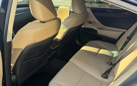 Lexus ES VII, 2021 год, 4 250 000 рублей, 13 фотография