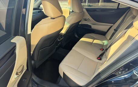 Lexus ES VII, 2021 год, 4 250 000 рублей, 14 фотография