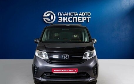 Honda Stepwgn IV, 2016 год, 1 850 000 рублей, 2 фотография