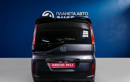 Honda Stepwgn IV, 2016 год, 1 850 000 рублей, 5 фотография