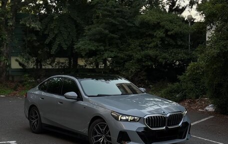 BMW 5 серия, 2024 год, 6 940 000 рублей, 1 фотография