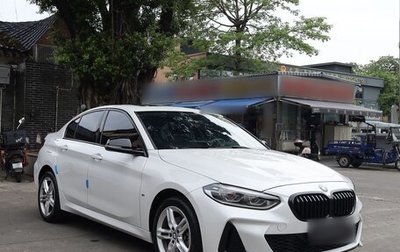BMW 1 серия, 2022 год, 2 200 000 рублей, 1 фотография