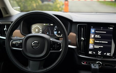 Volvo S90 II рестайлинг, 2018 год, 2 490 000 рублей, 13 фотография