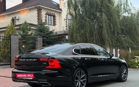 Volvo S90 II рестайлинг, 2018 год, 2 490 000 рублей, 2 фотография