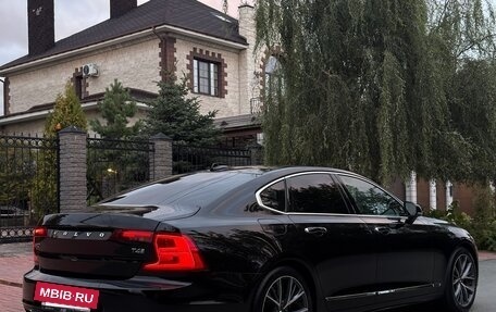 Volvo S90 II рестайлинг, 2018 год, 2 490 000 рублей, 24 фотография