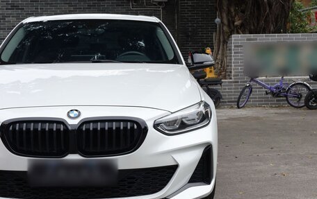 BMW 1 серия, 2022 год, 2 200 000 рублей, 4 фотография