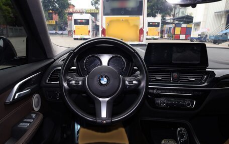 BMW 1 серия, 2022 год, 2 200 000 рублей, 16 фотография