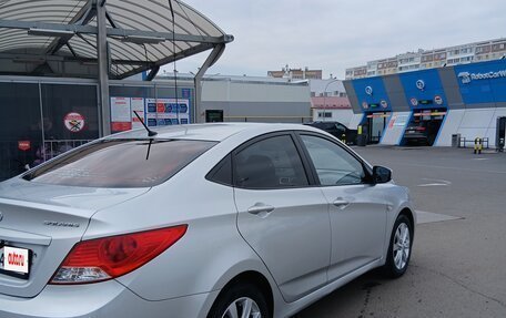 Hyundai Solaris II рестайлинг, 2011 год, 599 000 рублей, 9 фотография