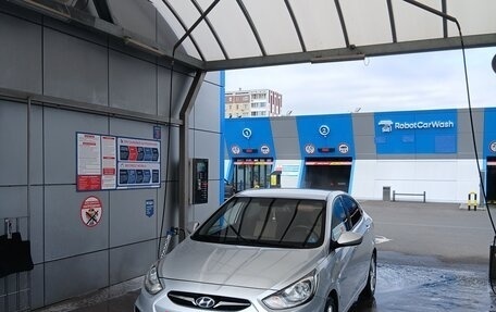 Hyundai Solaris II рестайлинг, 2011 год, 599 000 рублей, 2 фотография