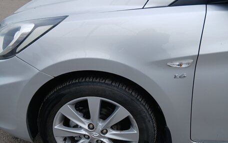 Hyundai Solaris II рестайлинг, 2011 год, 599 000 рублей, 14 фотография