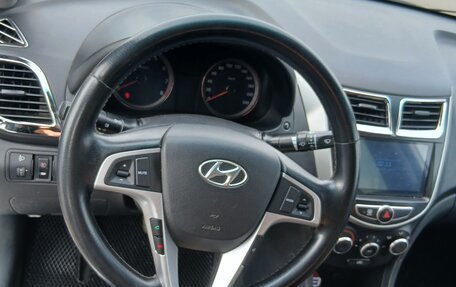 Hyundai Solaris II рестайлинг, 2011 год, 599 000 рублей, 20 фотография