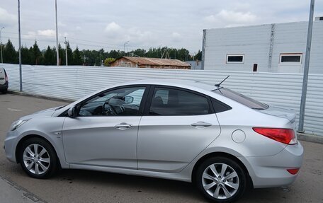 Hyundai Solaris II рестайлинг, 2011 год, 599 000 рублей, 12 фотография