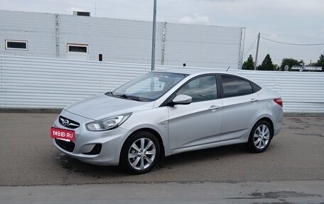 Hyundai Solaris II рестайлинг, 2011 год, 599 000 рублей, 13 фотография