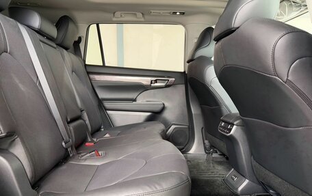 Toyota Highlander, 2026 год, 5 499 000 рублей, 13 фотография