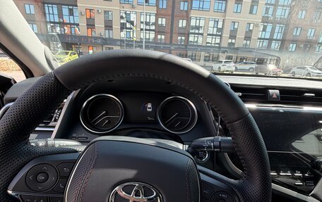 Toyota Camry, 2018 год, 2 550 000 рублей, 12 фотография