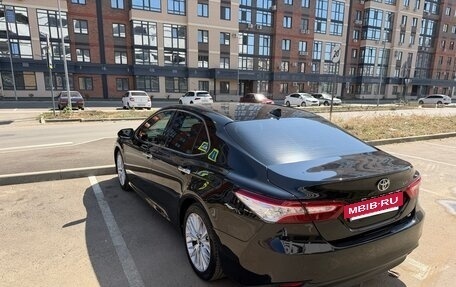 Toyota Camry, 2018 год, 2 550 000 рублей, 3 фотография