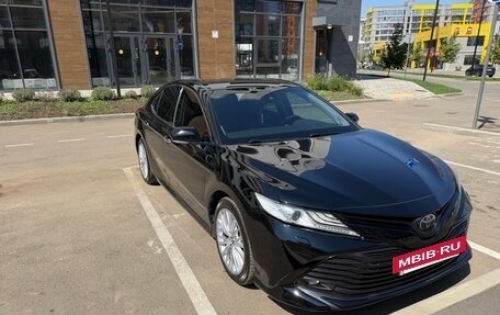 Toyota Camry, 2018 год, 2 550 000 рублей, 6 фотография