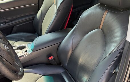 Toyota Camry, 2018 год, 2 550 000 рублей, 16 фотография