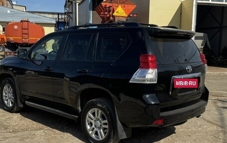 Toyota Land Cruiser Prado 150 рестайлинг 2, 2011 год, 2 850 000 рублей, 4 фотография