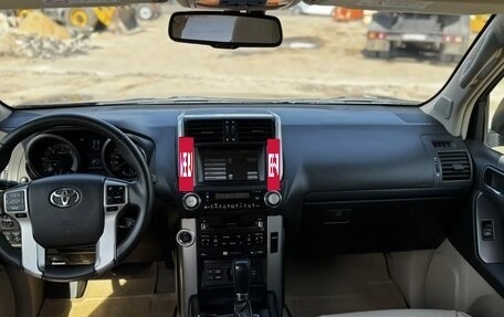 Toyota Land Cruiser Prado 150 рестайлинг 2, 2011 год, 2 850 000 рублей, 9 фотография