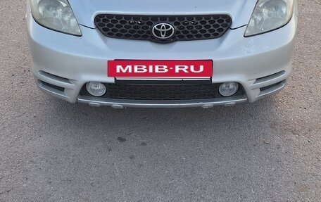 Toyota Matrix, 2002 год, 700 000 рублей, 3 фотография