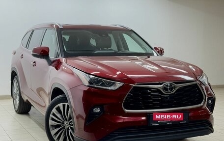 Toyota Highlander, 2021 год, 4 999 000 рублей, 3 фотография