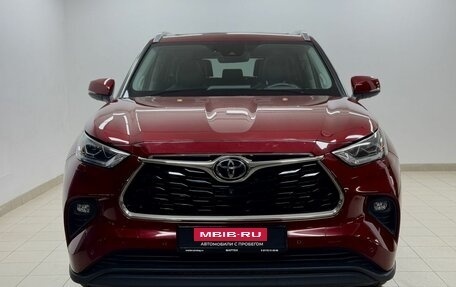 Toyota Highlander, 2021 год, 4 999 000 рублей, 2 фотография