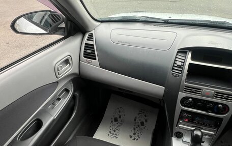 Nissan Wingroad III, 2002 год, 399 999 рублей, 14 фотография