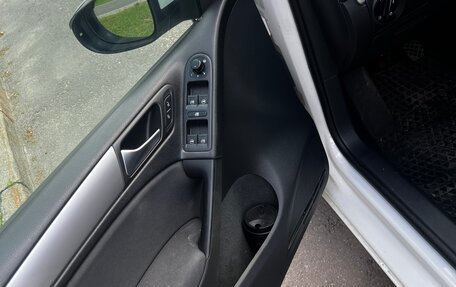 Volkswagen Golf VI, 2012 год, 680 000 рублей, 3 фотография