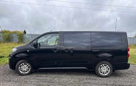 Peugeot Traveller I, 2019 год, 2 300 000 рублей, 5 фотография