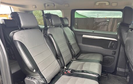 Peugeot Traveller I, 2019 год, 2 300 000 рублей, 11 фотография