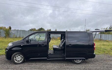 Peugeot Traveller I, 2019 год, 2 300 000 рублей, 21 фотография